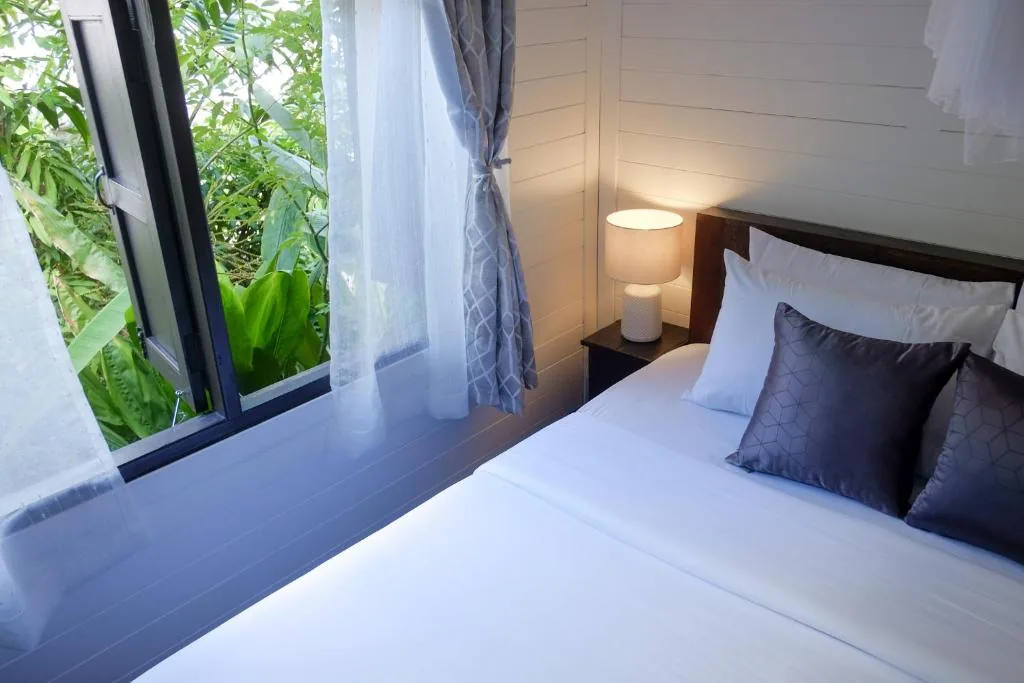King Room with Garden View — Inn Oon Villa