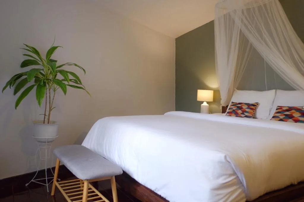 Superior King Room — Inn Oon Villa